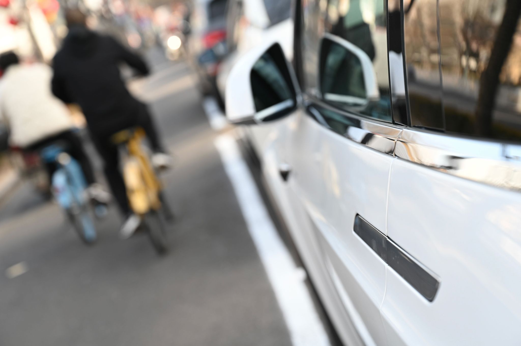 China verbietet versteckte Auto-Türgriffe