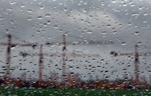 Trübe Aussichten: Mittelstand bremst Investitionen