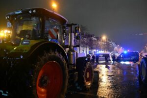 Bauern blockieren vor Mercosur-Abstimmung Autobahn