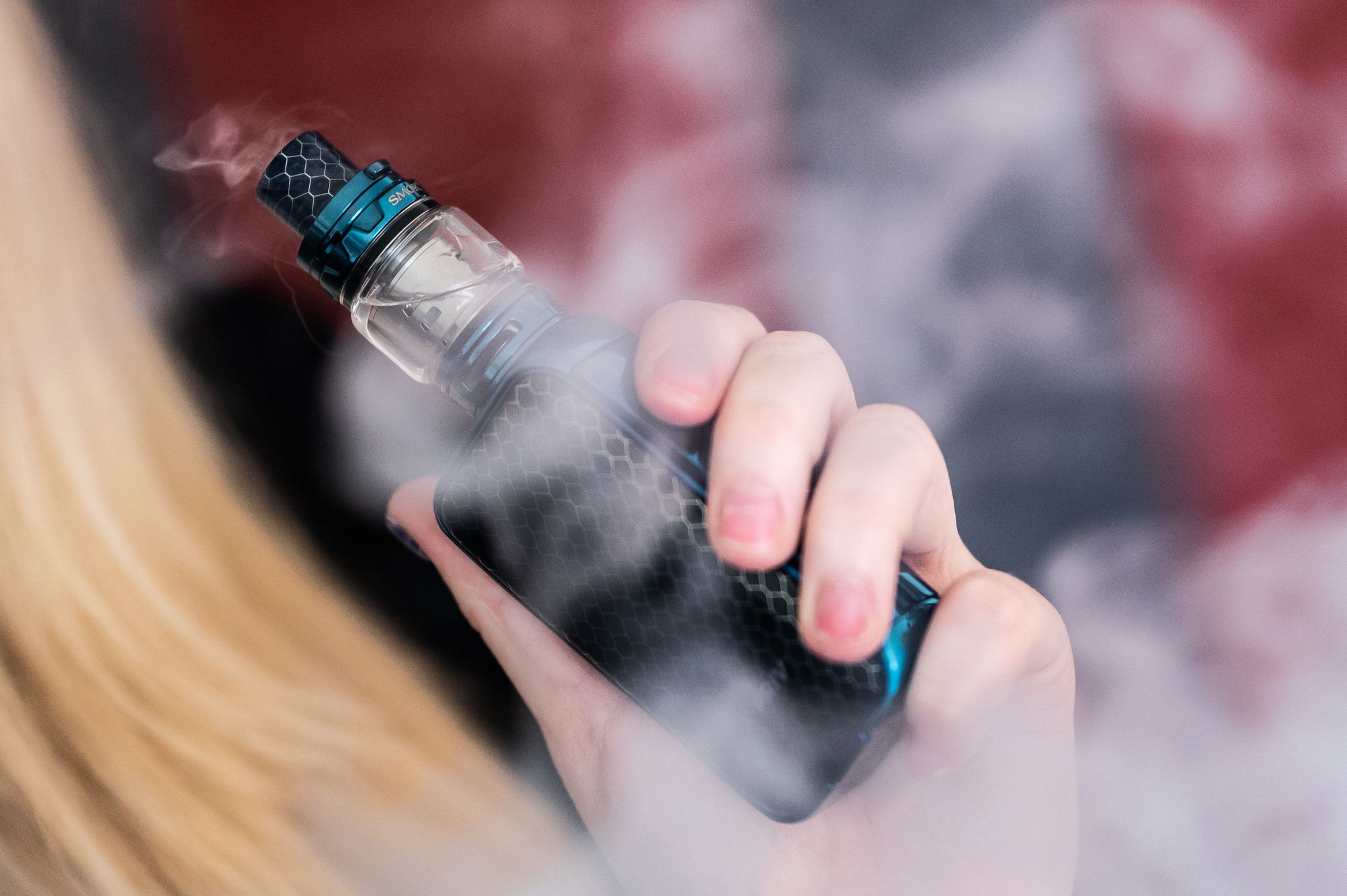 Jugendschutz bei E-Zigaretten: BGH prüft Alterskontrolle