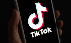 Macht Tiktok süchtig? EU-Kommission droht mit Strafe