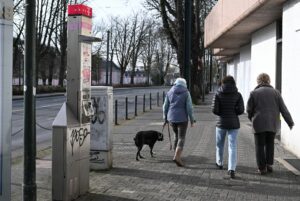 Der Abbau alter Telefonzellen dauert und dauert