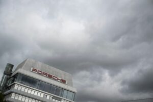 Porsche fliegt aus dem Dax