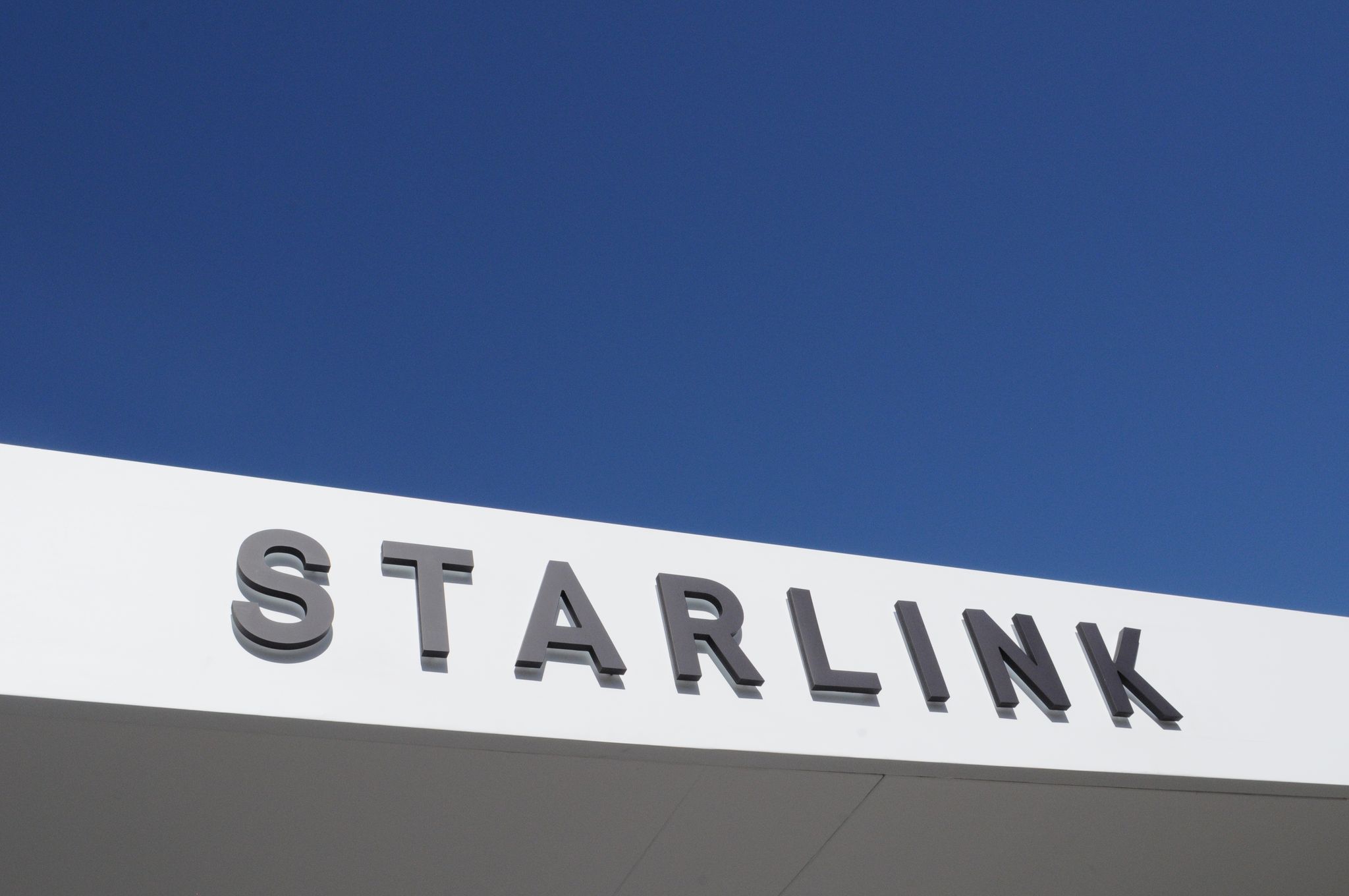 Starlink kann mit Frequenz-Zukauf leichter Handys erreichen