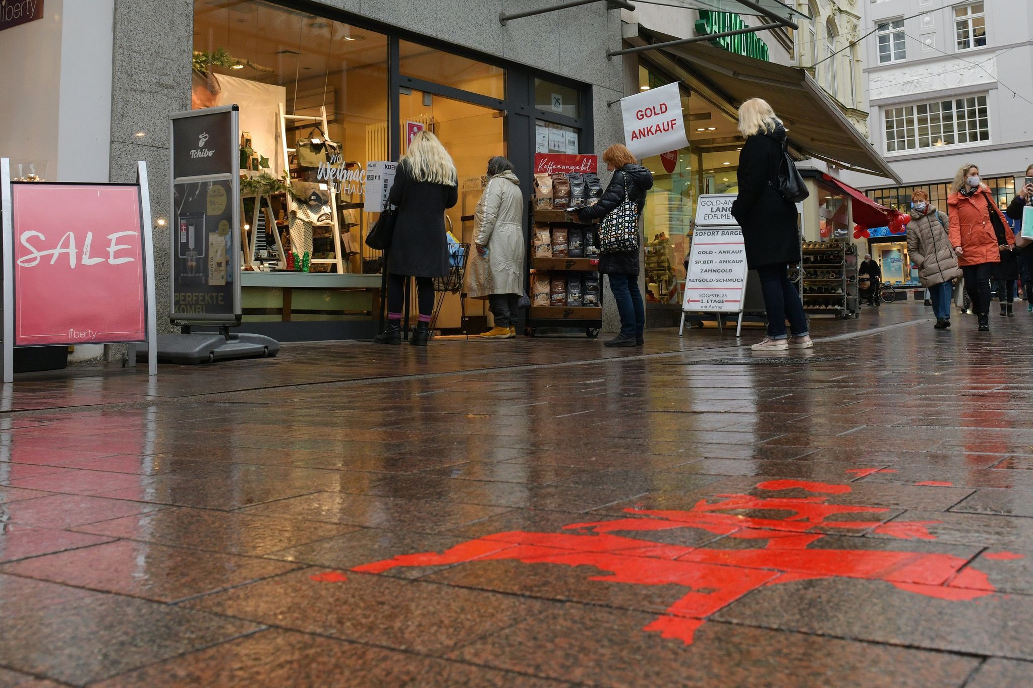 Handel: Umsätze im Weihnachtsgeschäft schrumpfen deutlich