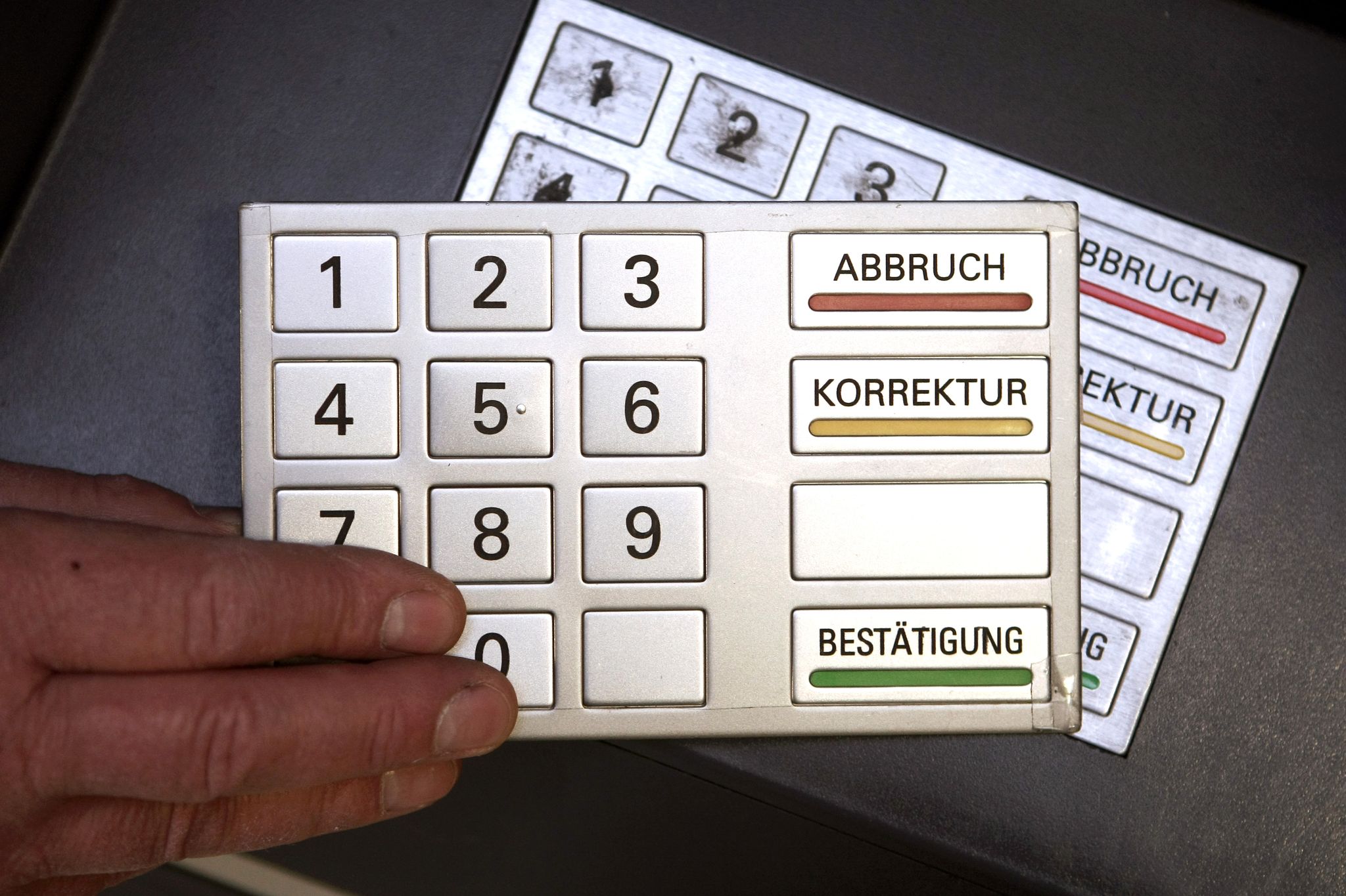 Kartendiebe trotz moderner Technik immer noch erfolgreich