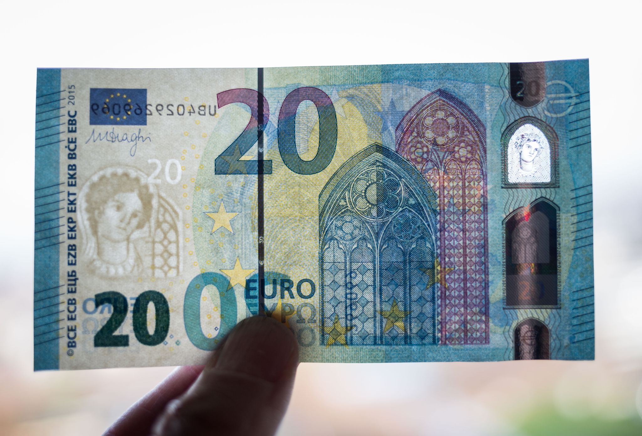 Auch 20-Euro-Schein bekommt standardmäßig eine Lackierung