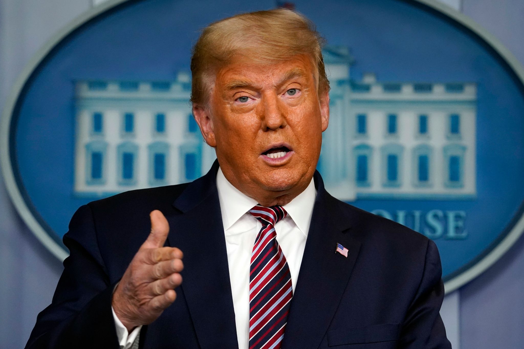 Trump setzt riesiges Konjunkturpaket in Kraft