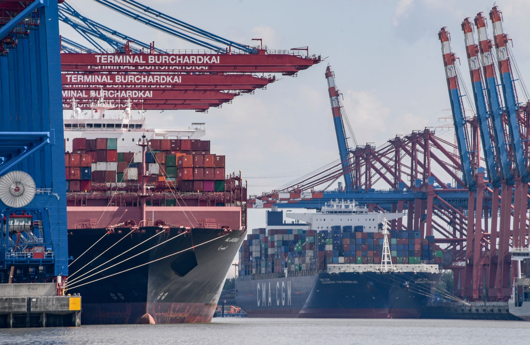 Außenhandel rechnet mit über zwölf Prozent Exportrückgang