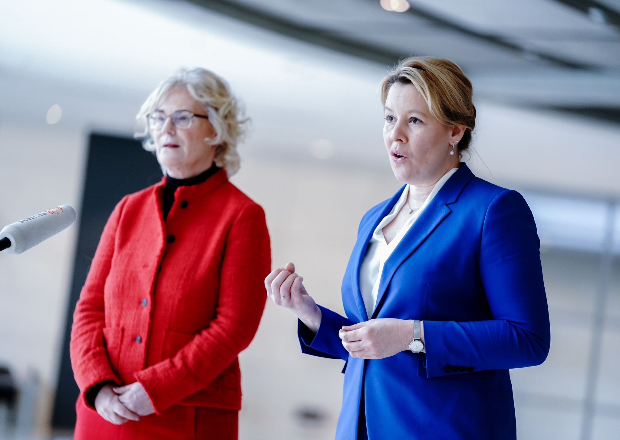 Kabinett beschließt Frauenquote für Unternehmensvorstände