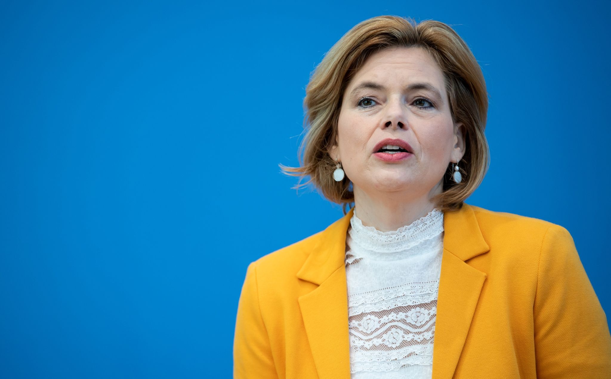 Vorgaben für Bauern: Klöckner mahnt praktikable Lösungen an