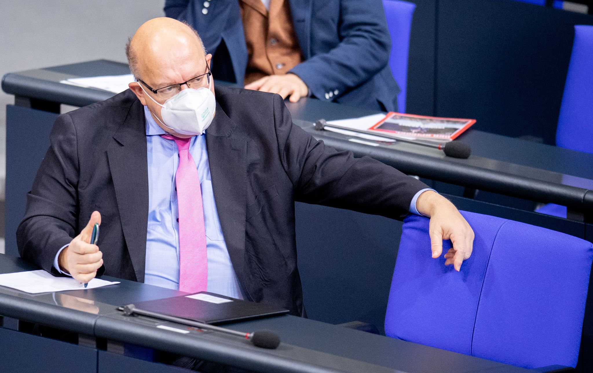 Streit um Wirtschaftshilfen – Regierung wirbt um Vertrauen