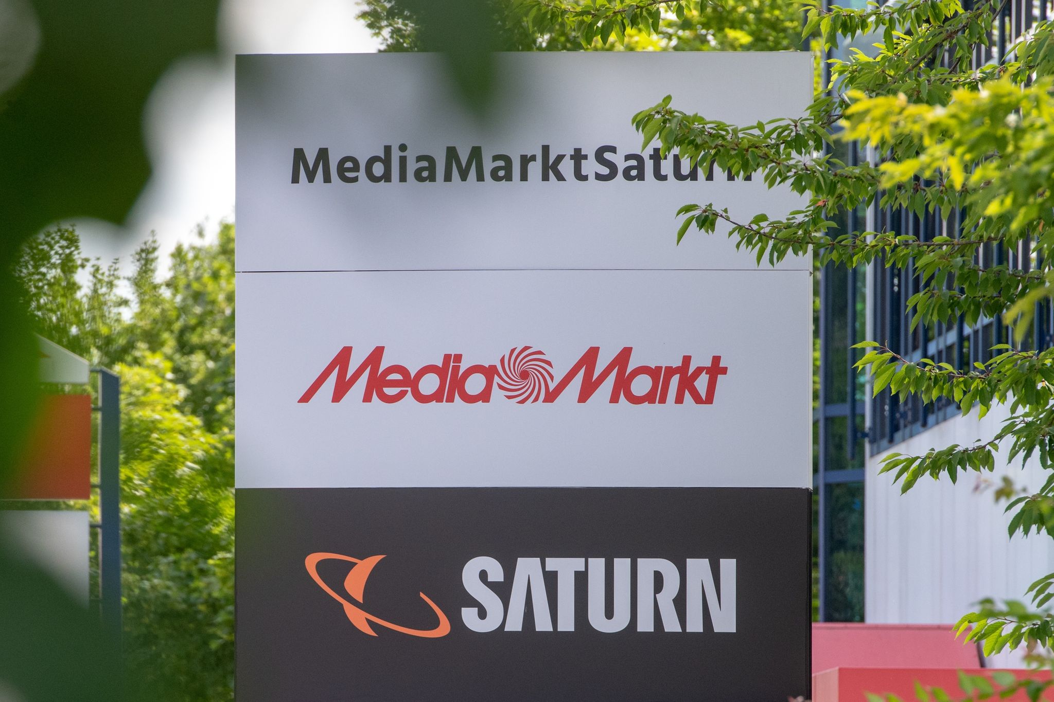 Ceconomy macht trotz des Lockdowns gute Geschäfte