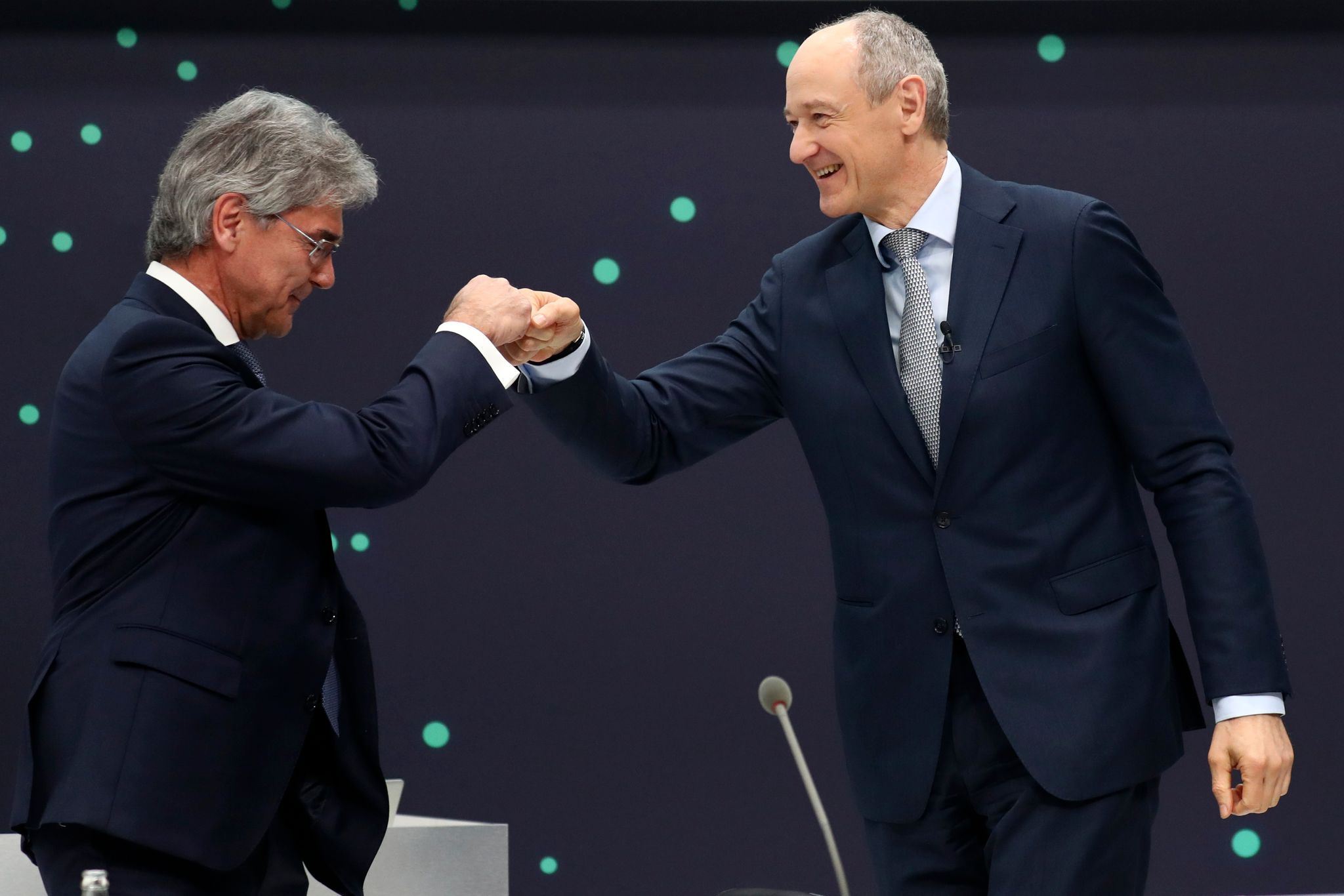Siemens: Milliardengewinn und neuer Chef