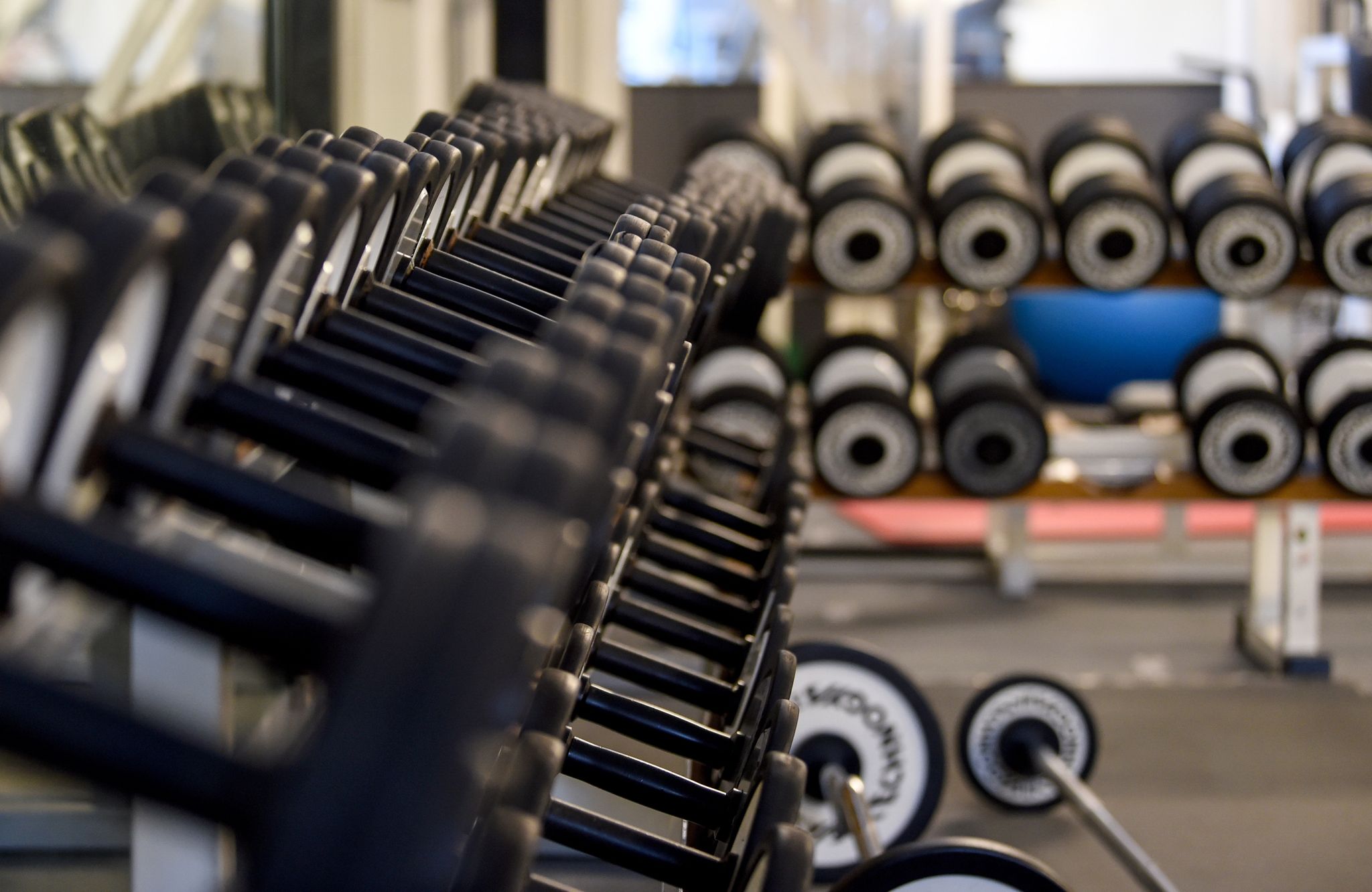 Debatte über Vertragslaufzeiten im Bundestag
