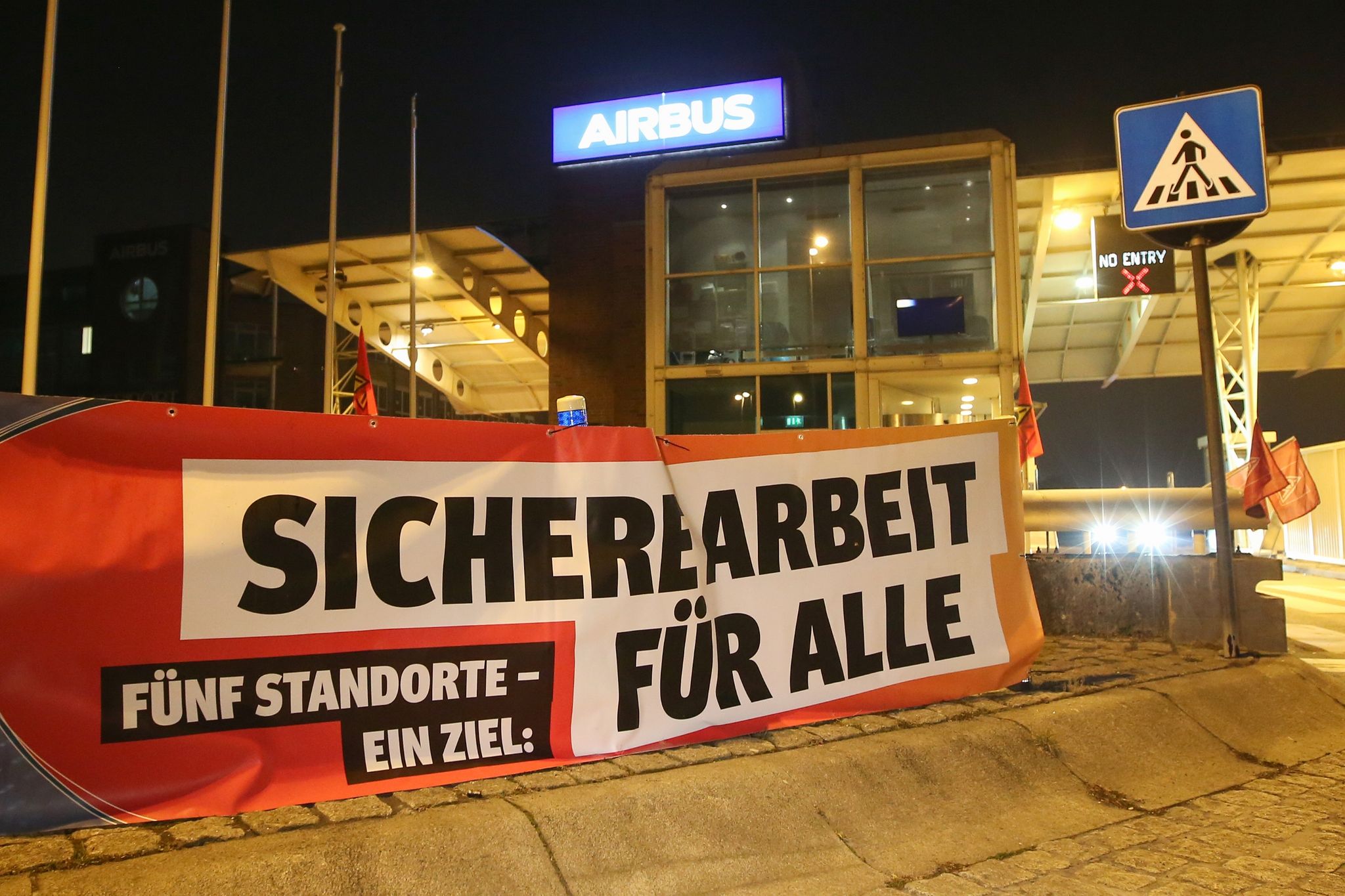 Warnstreiks der IG Metall in vielen Werken begonnen