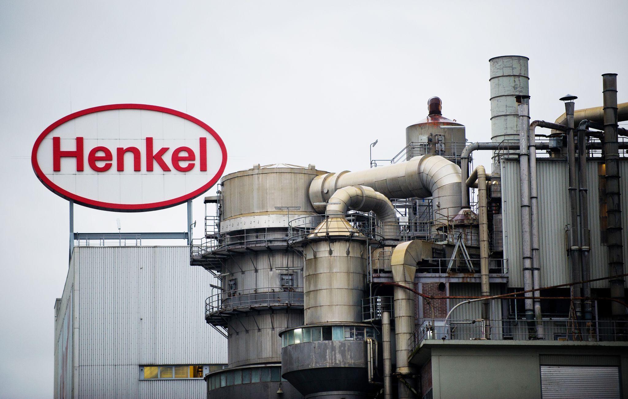 Henkel kommt mit blauem Auge durch die Corona-Krise