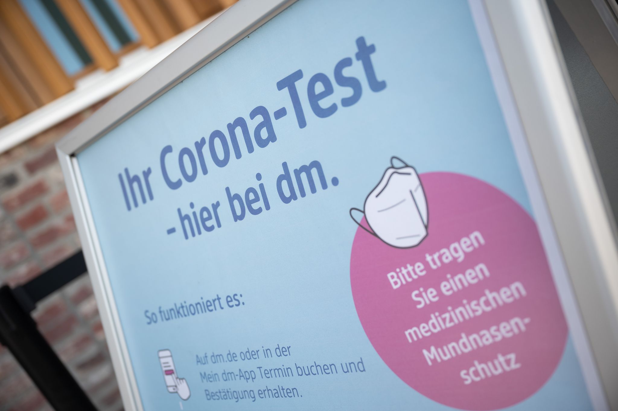 Bund und Wirtschaft streiten um offene Fragen beim Testen
