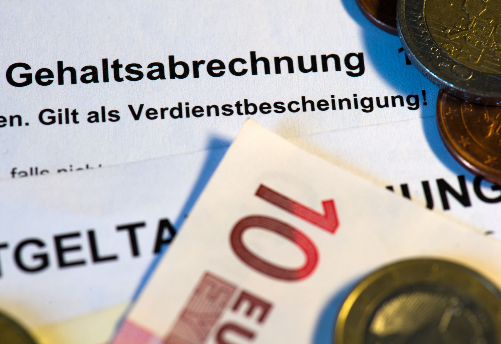 Ostlöhne hinken oft weit Westeinkommen hinterher