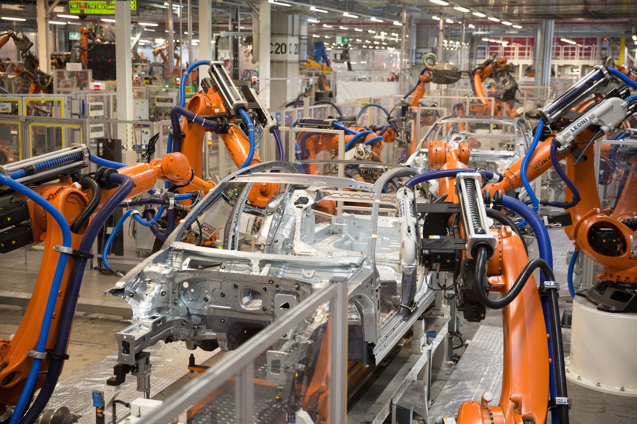 Warnstreiks führen zu Produktionsunterbrechungen bei VW