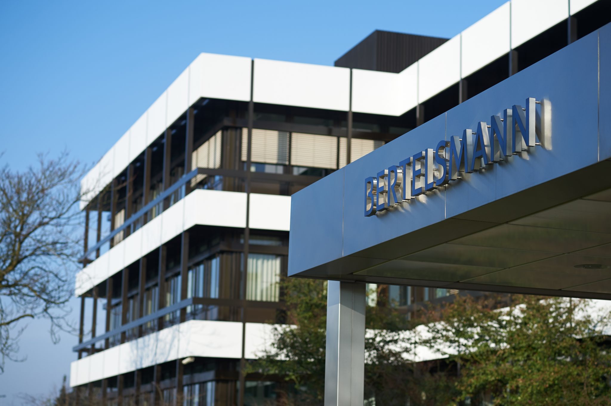 Bertelsmann steigert Gewinn im Corona-Jahr 2020