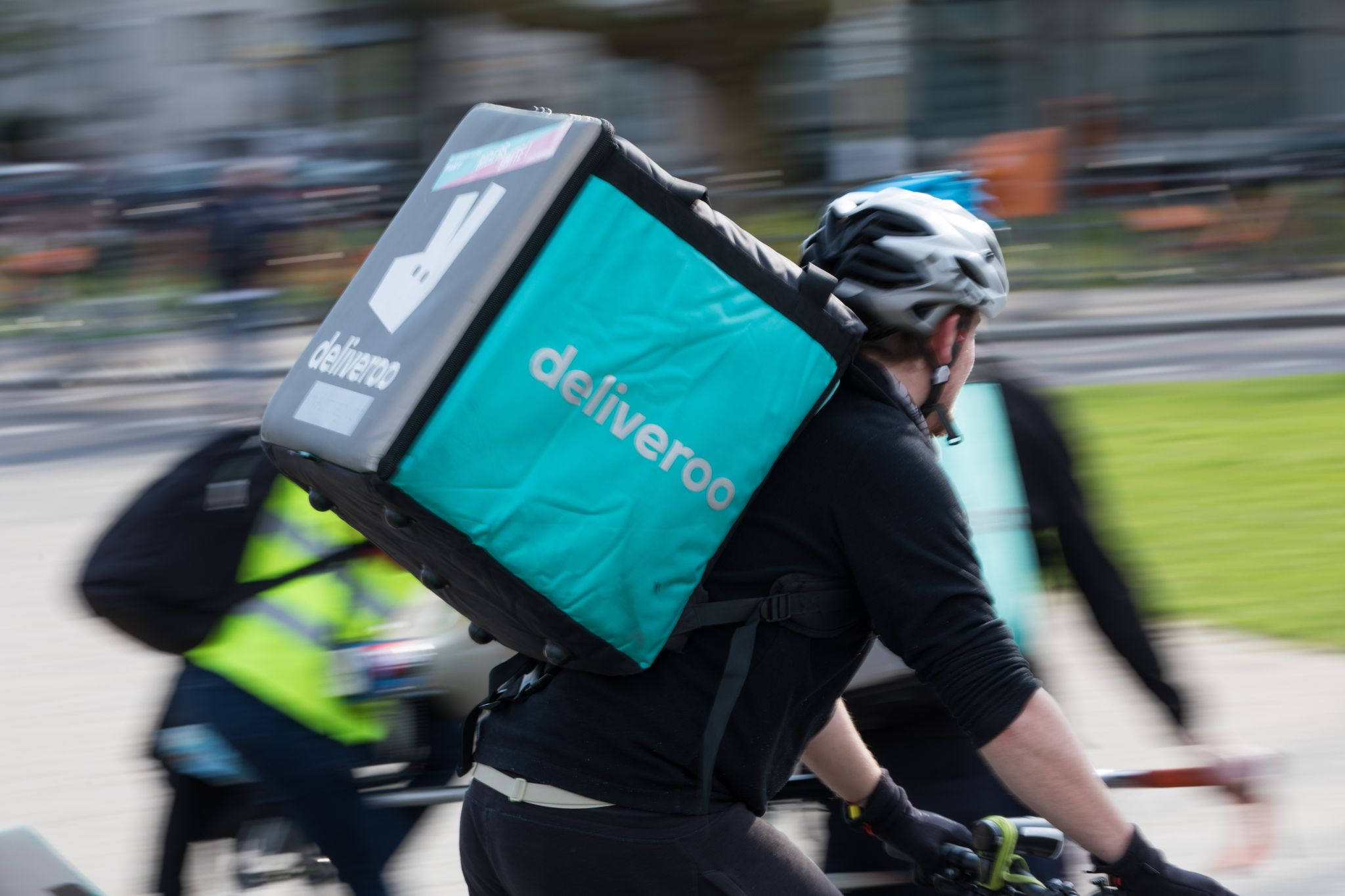 Katastrophales Börsendebüt für Deliveroo