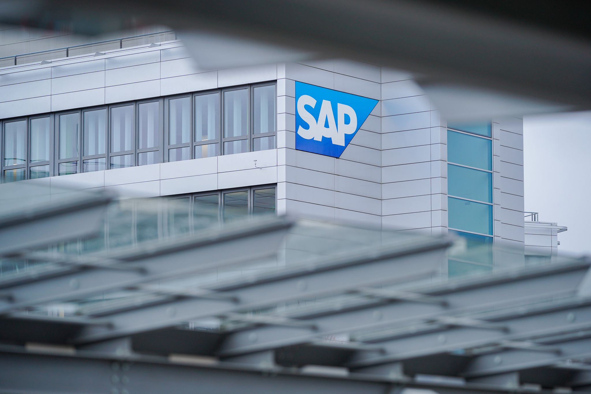 SAP und Telekom bauen EU-Technik für Covid-Reisezertifikat