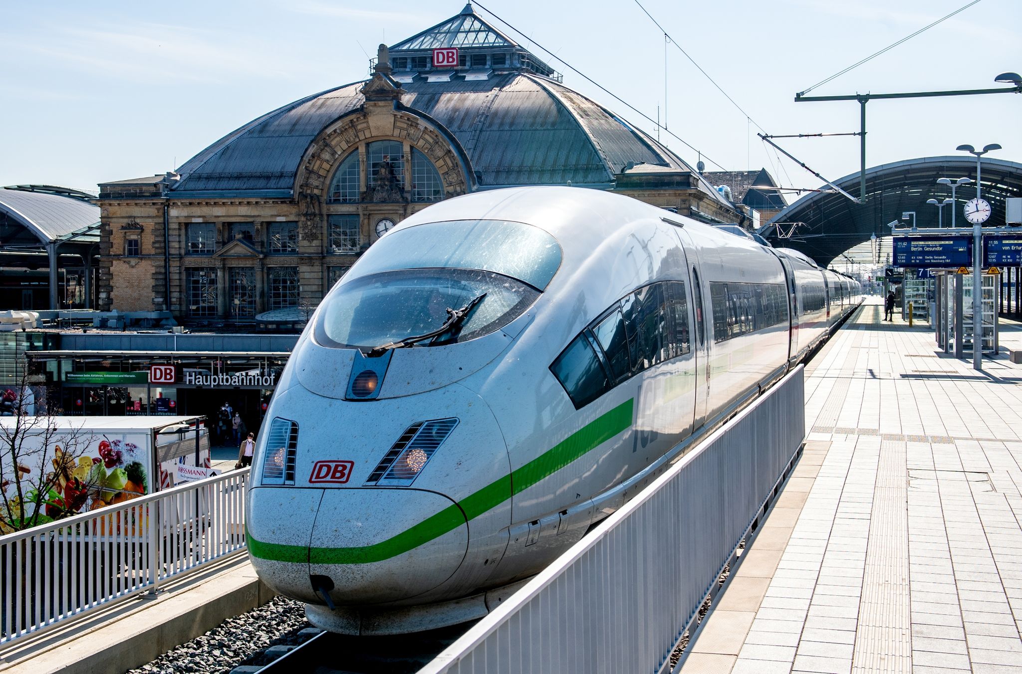 Bahn bereitet sich auf höhere Nachfrage im Sommer vor