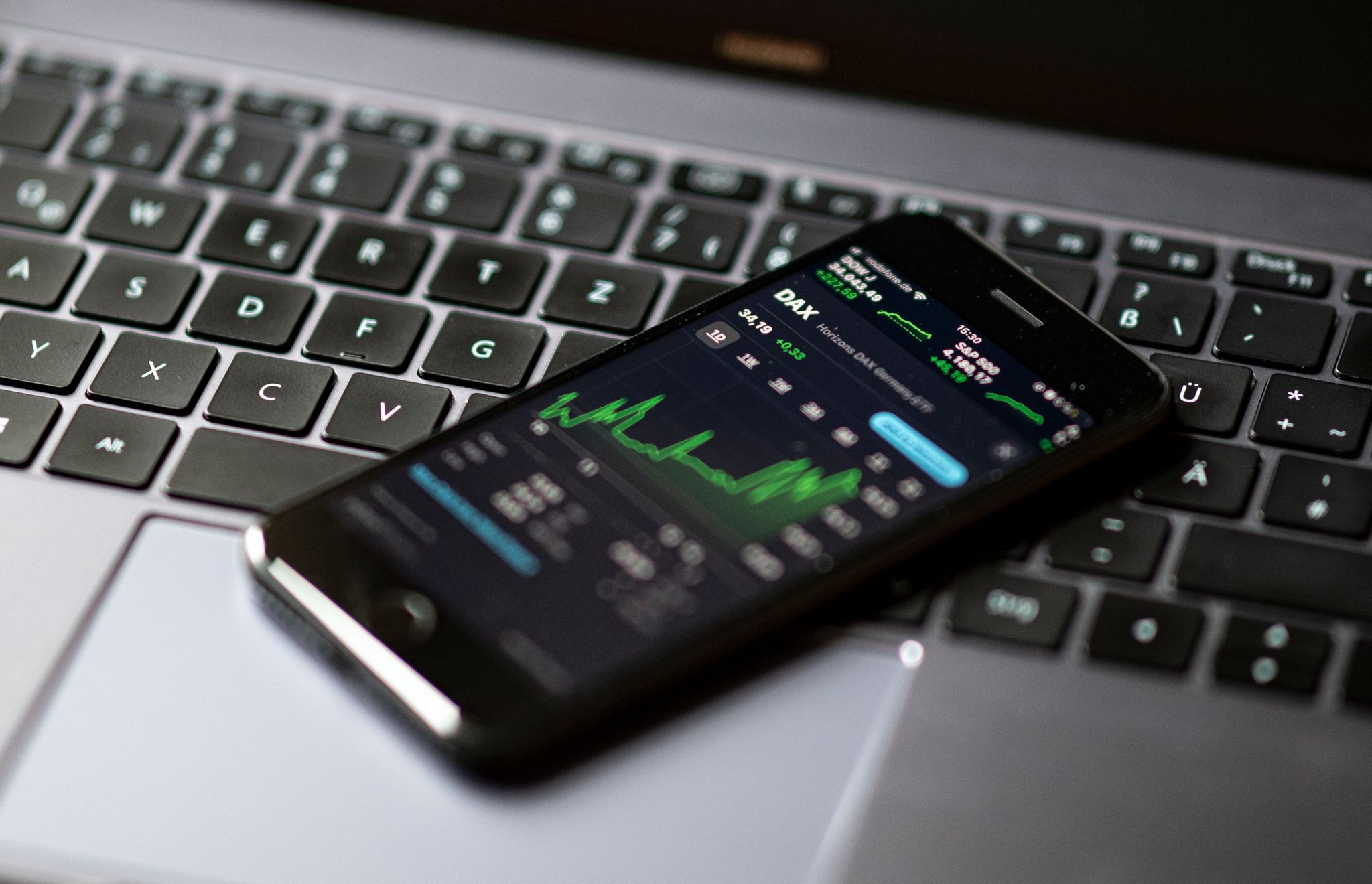 Influencer und Trading Apps: Die Jungen entdecken die Börse
