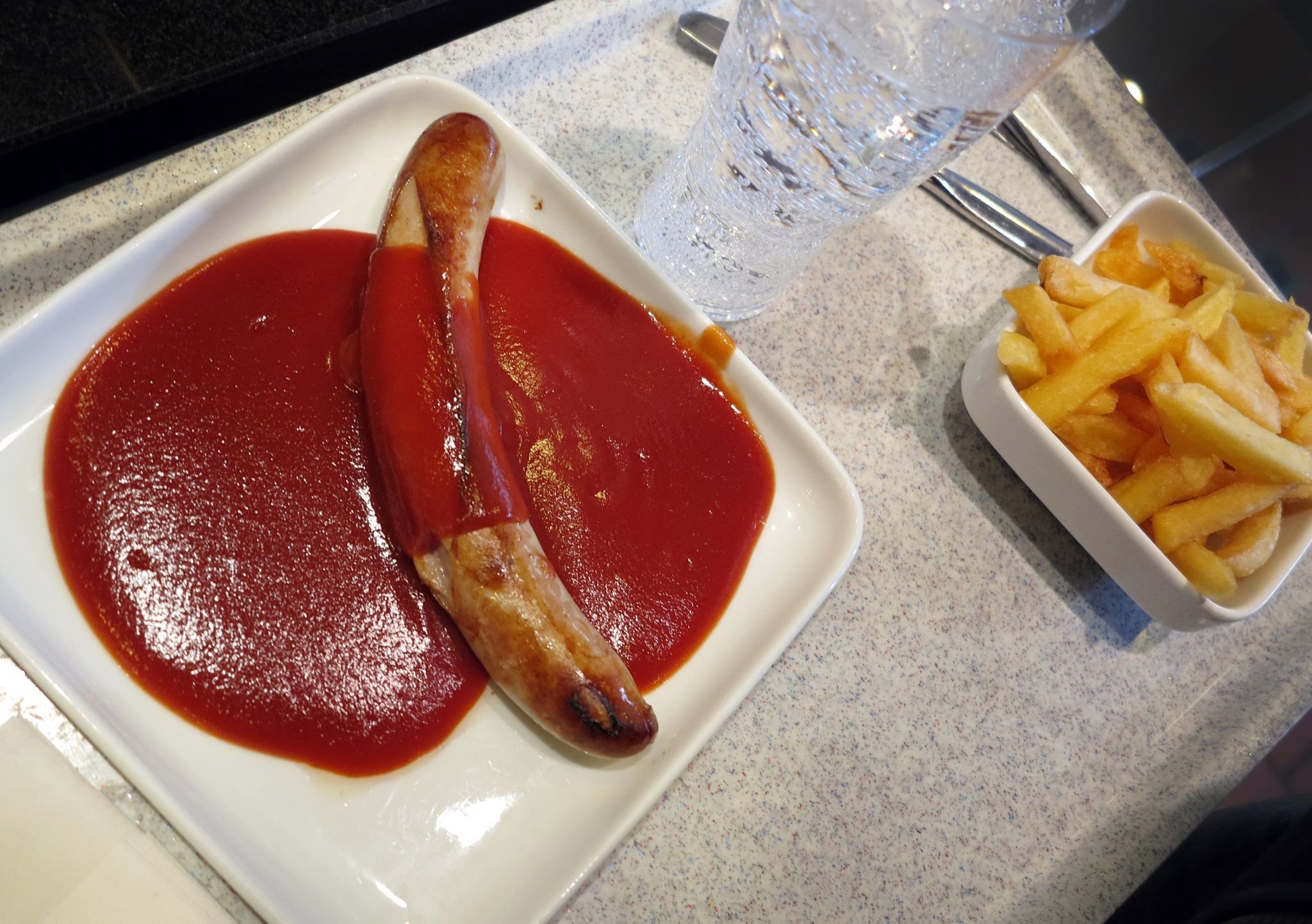 Corona beendet den Siegeszug der Currywurst