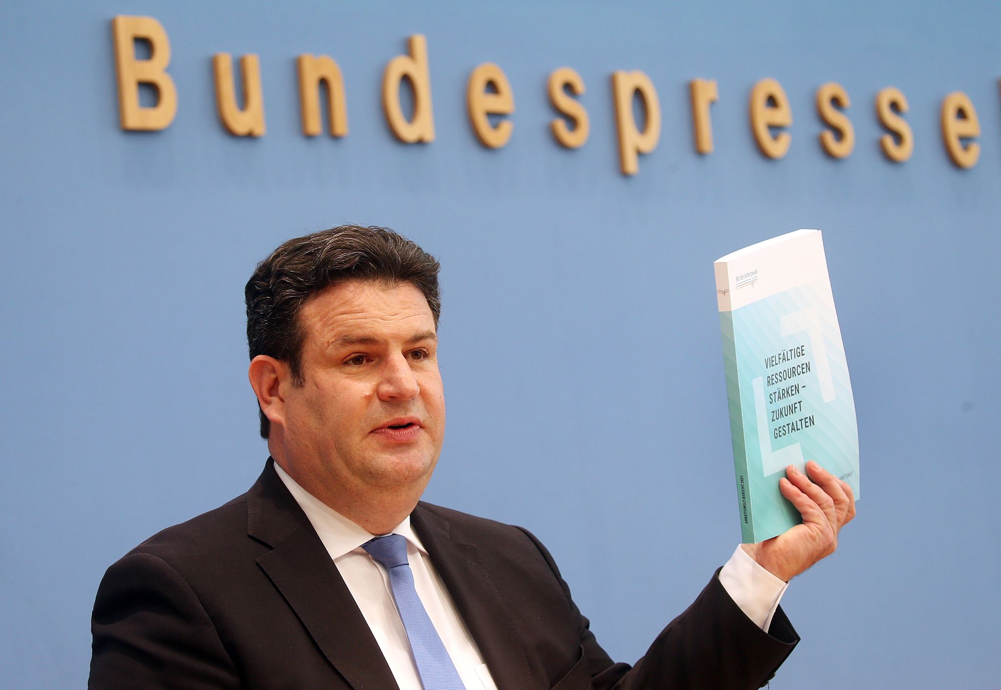 Neuer Rat schlägt Umbau des Arbeitsmarkts vor