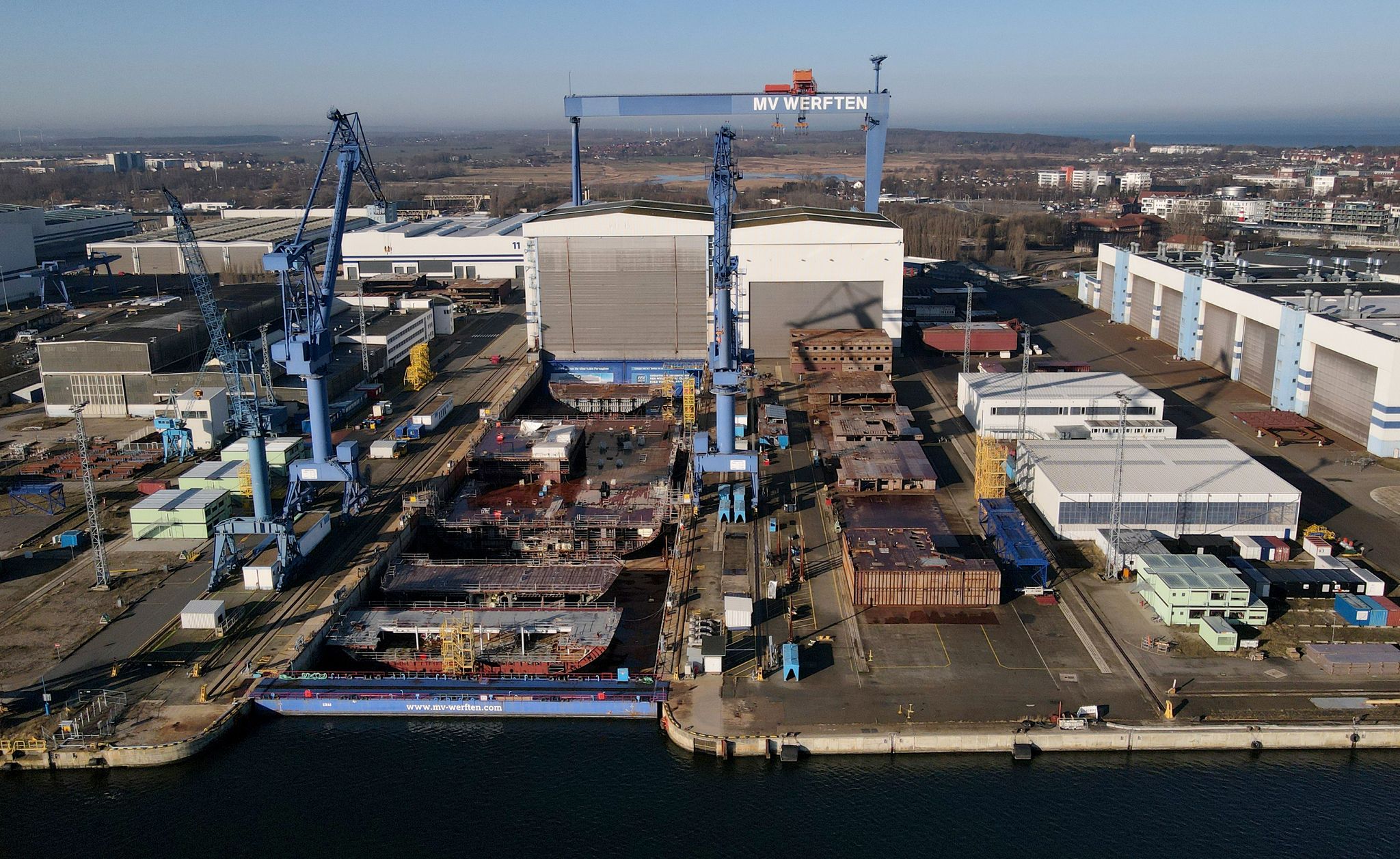 Finanzierung für MV Werften – «Standorte bleiben warm»
