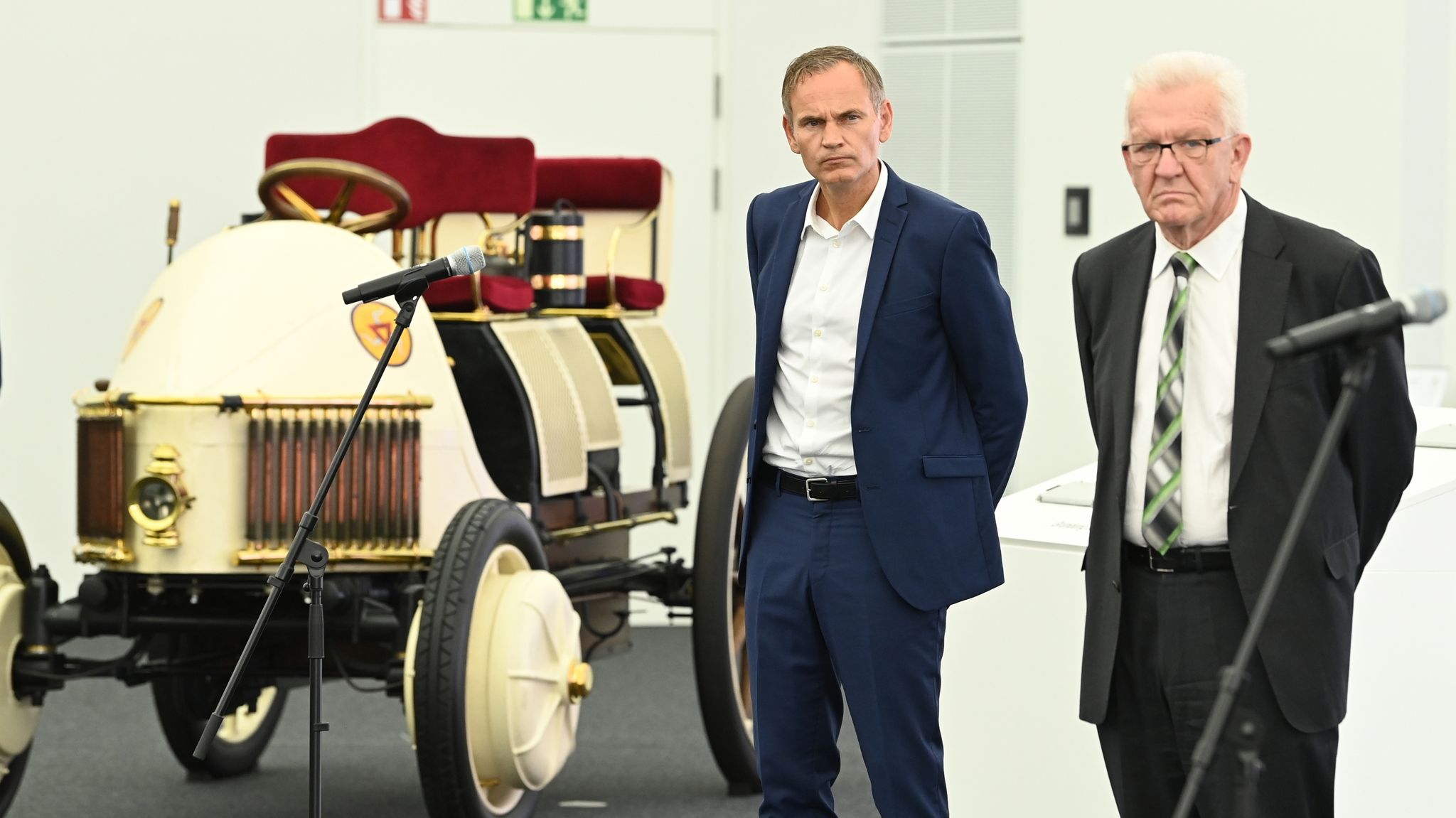 Porsche baut ab 2024 Hochleistungs-Batteriezellen