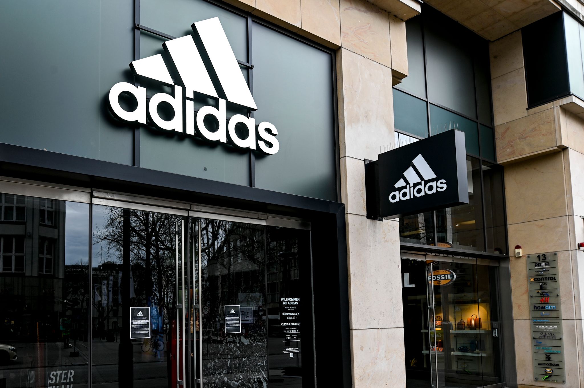 Adidas kauft Aktien im Wert von 550 Millionen Euro zurück