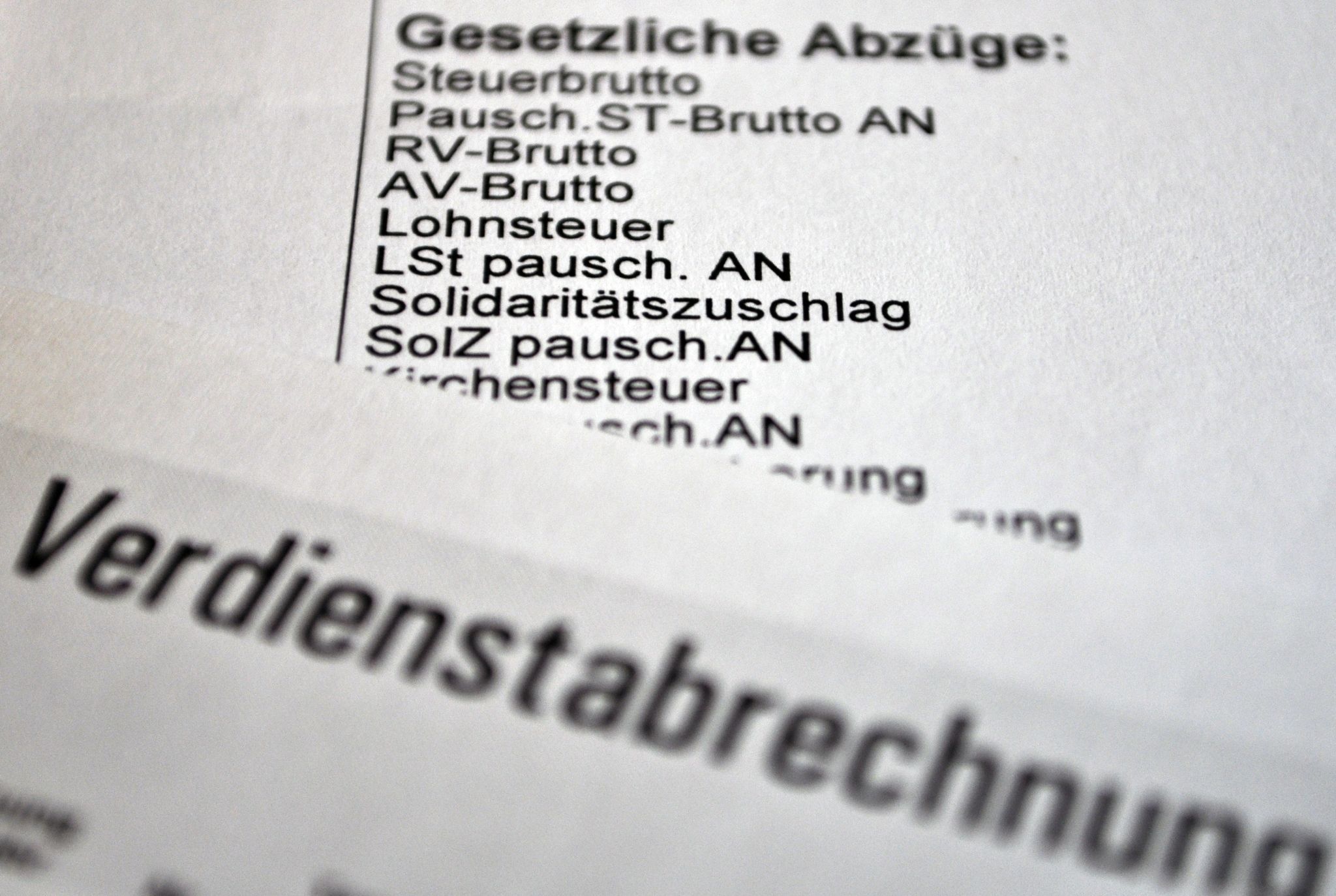 Mittleres Einkommen in Deutschland steigt 2020 nur leicht