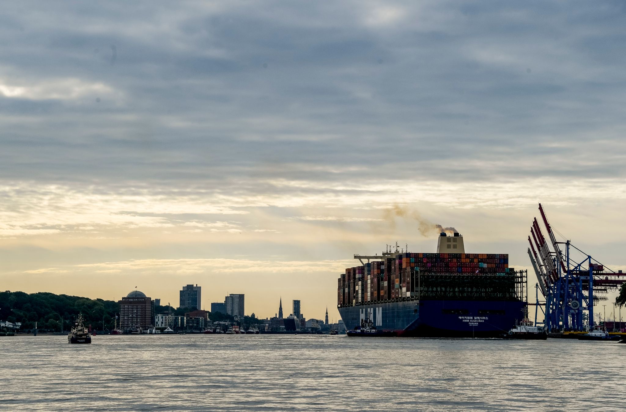 Zielhafen Klimaneutralität: Weiter Weg für die Schifffahrt