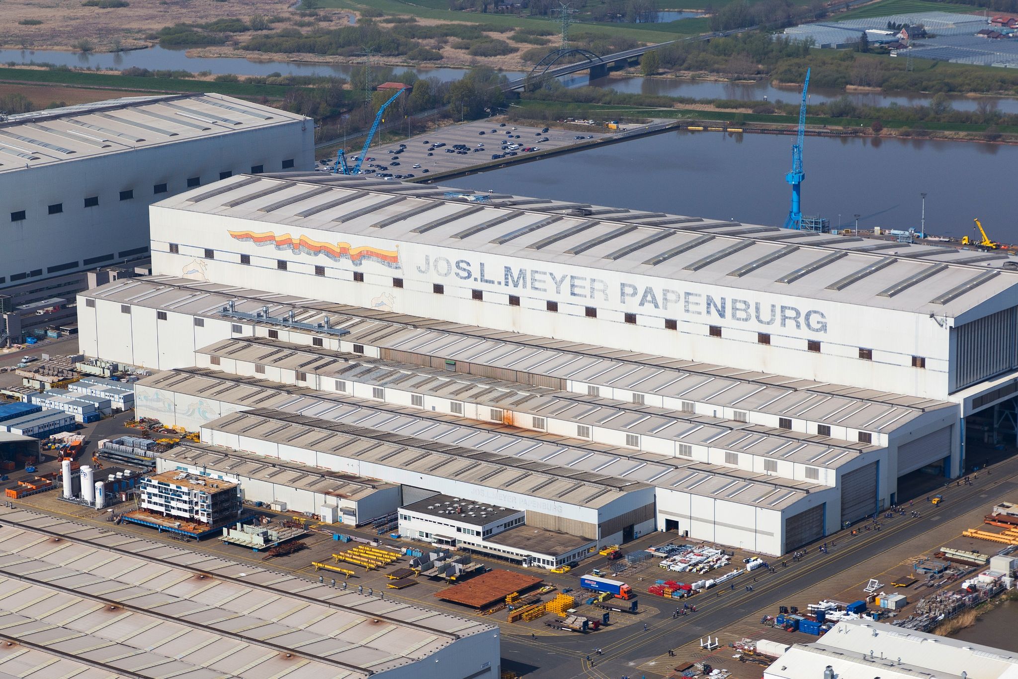 Einigkeit auf Meyer-Werft über Jobabbau: 450 müssen gehen