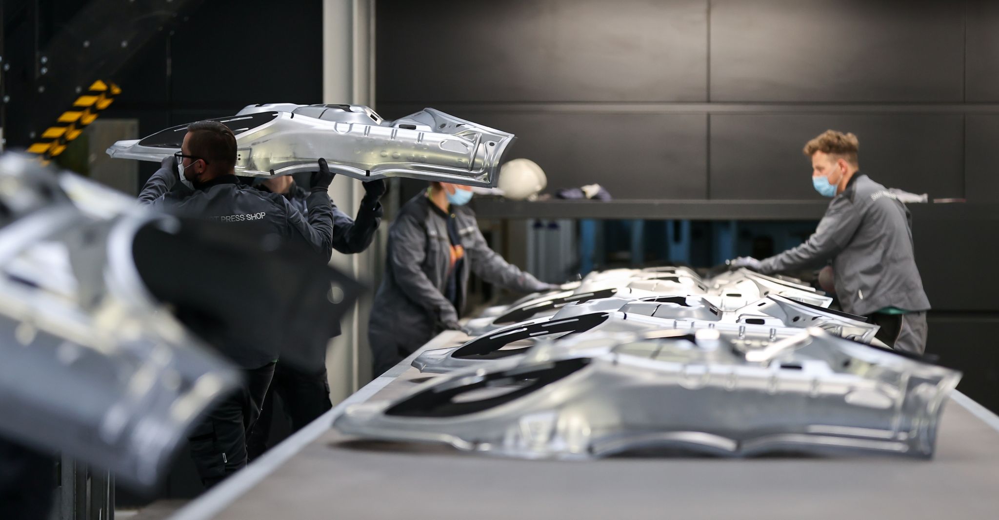 Zwei Drittel der Industriefirmen leiden unter Materialmangel