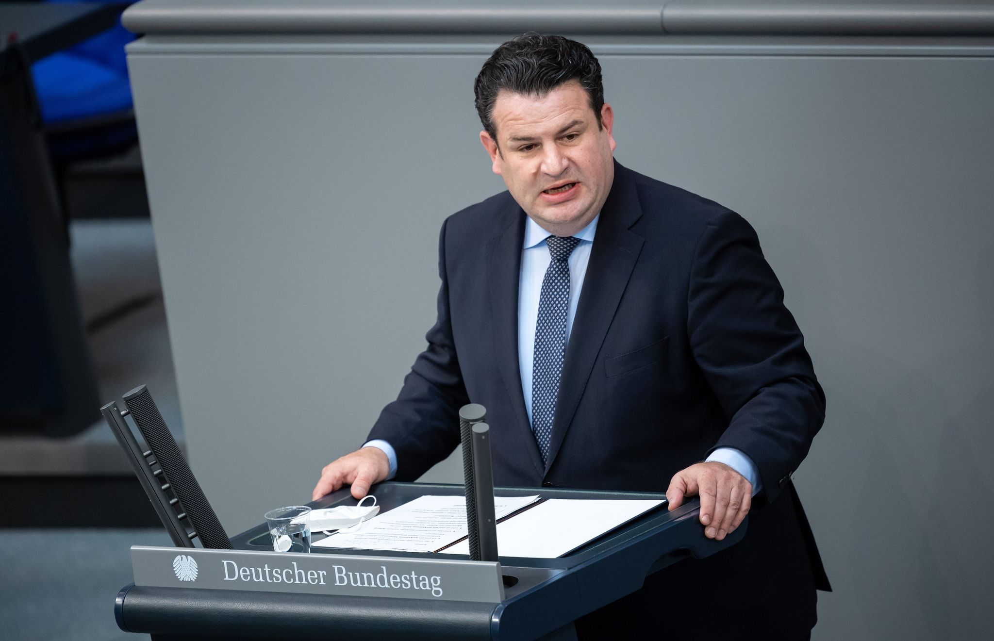 Heil will Kurzarbeiter-Regelung bis Ende 2021 verlängern