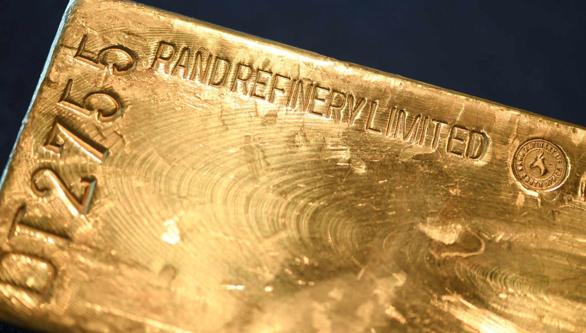 Goldpreis fällt zeitweise unter 1700 US-Dollar
