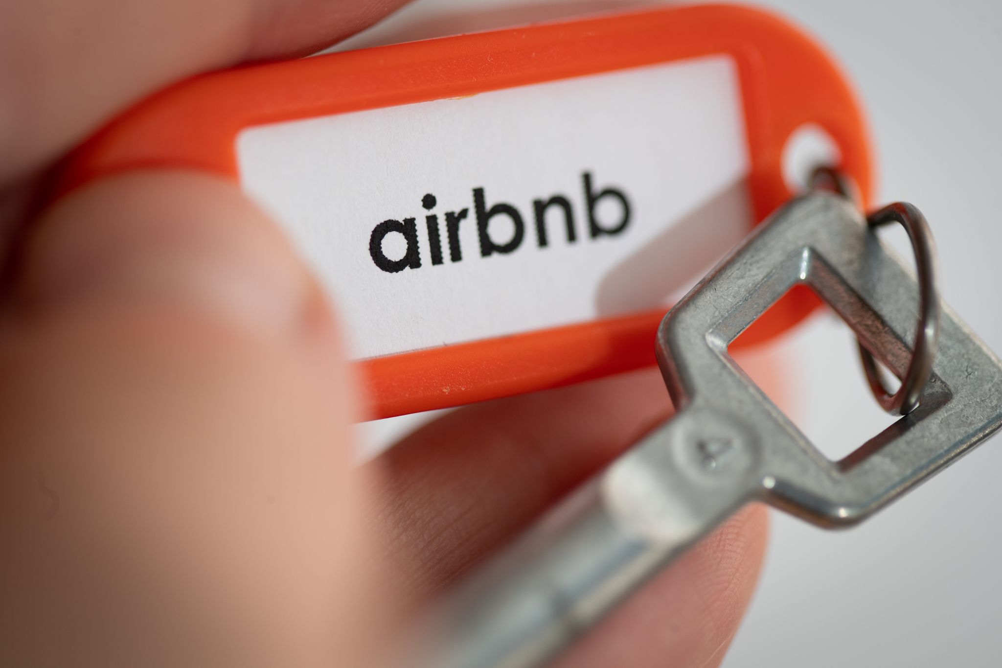 Airbnb von Corona-Krise erholt – warnt vor Delta-Gefahren