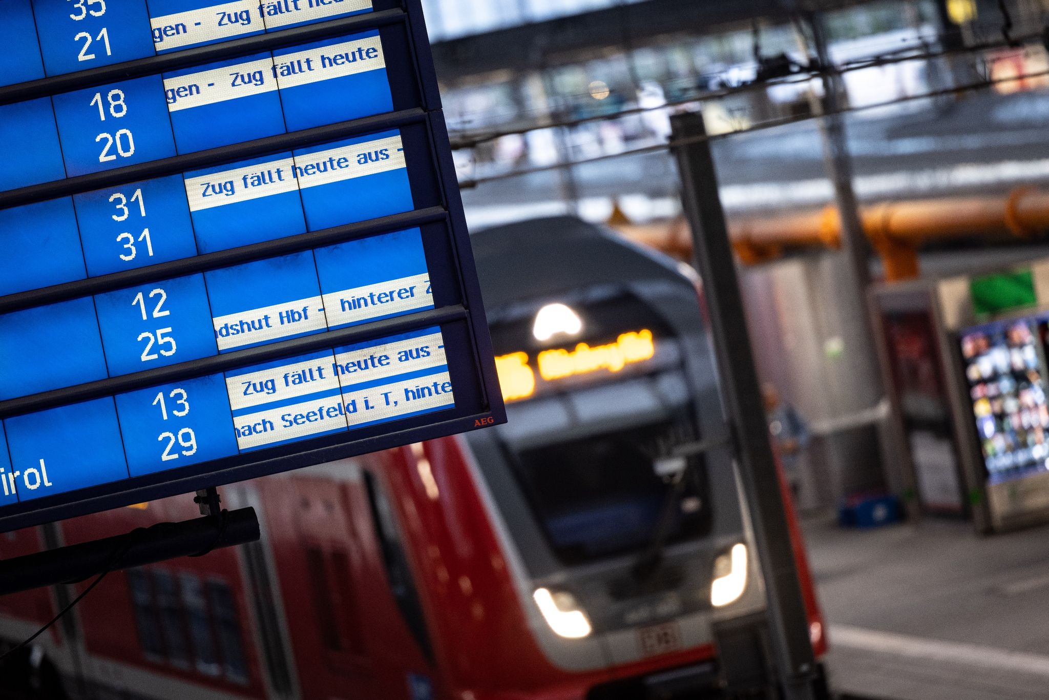 Streik bei der Bahn – Frühere Ankündigung nutzt Reisenden