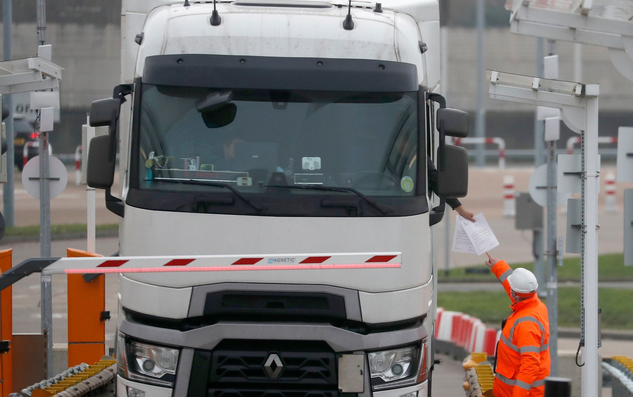 London: Einheimische Arbeitskräfte sollen LKW fahren