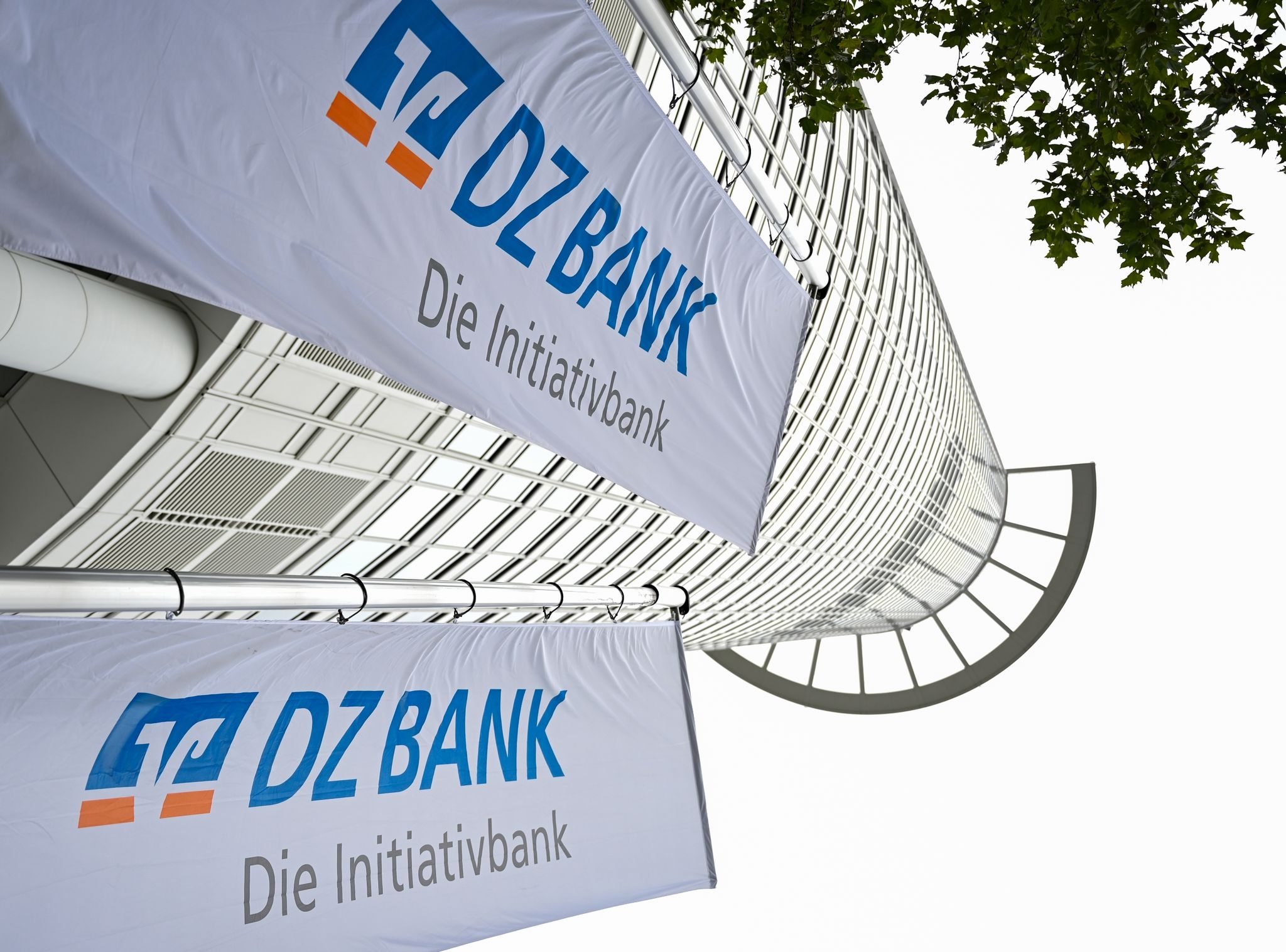 DZ Bank mit Rekordergebnis im ersten Halbjahr