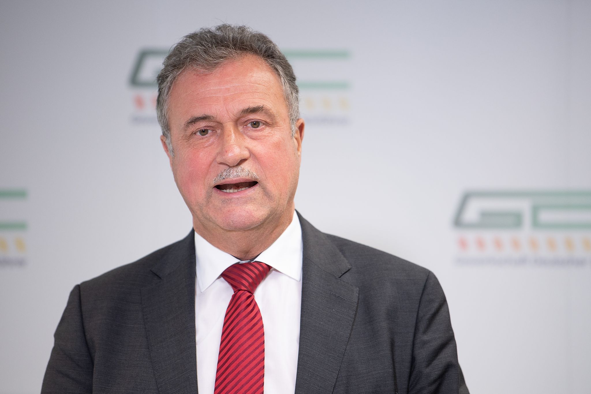 Bahn vor Streik: Kunden sollen Reisen verschieben