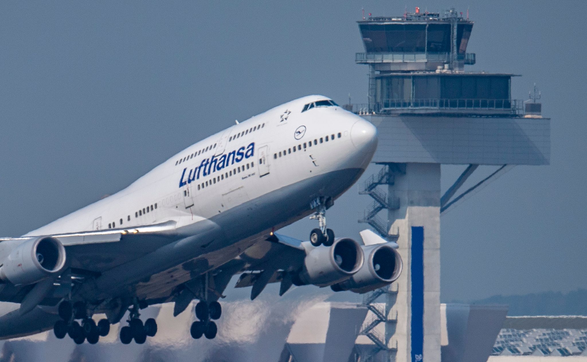 Lufthansa will Hilfen-Rückzahlung mit Alt-Regierung klären