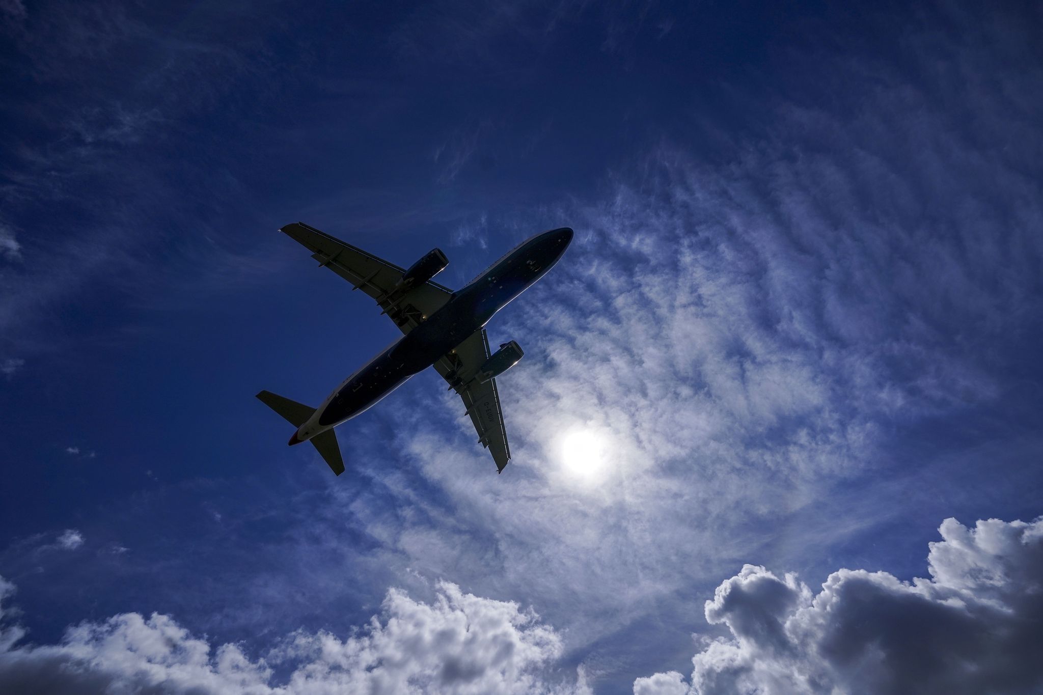 Verband: Corona kostet Airlines über 200 Milliarden Dollar