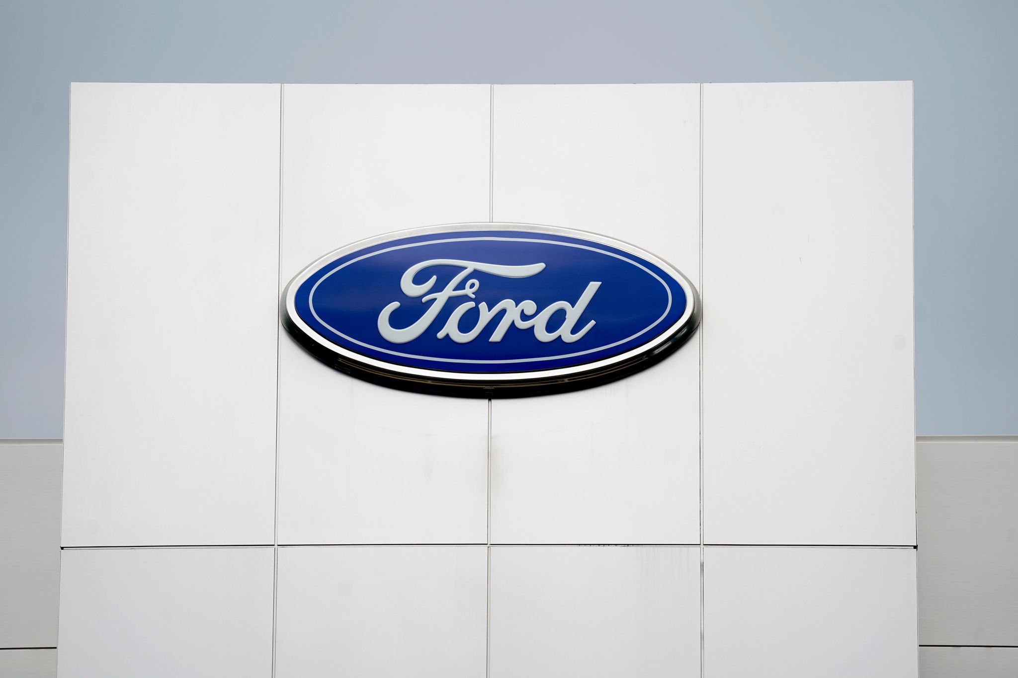Ford hebt Ziele trotz Chipkrise an