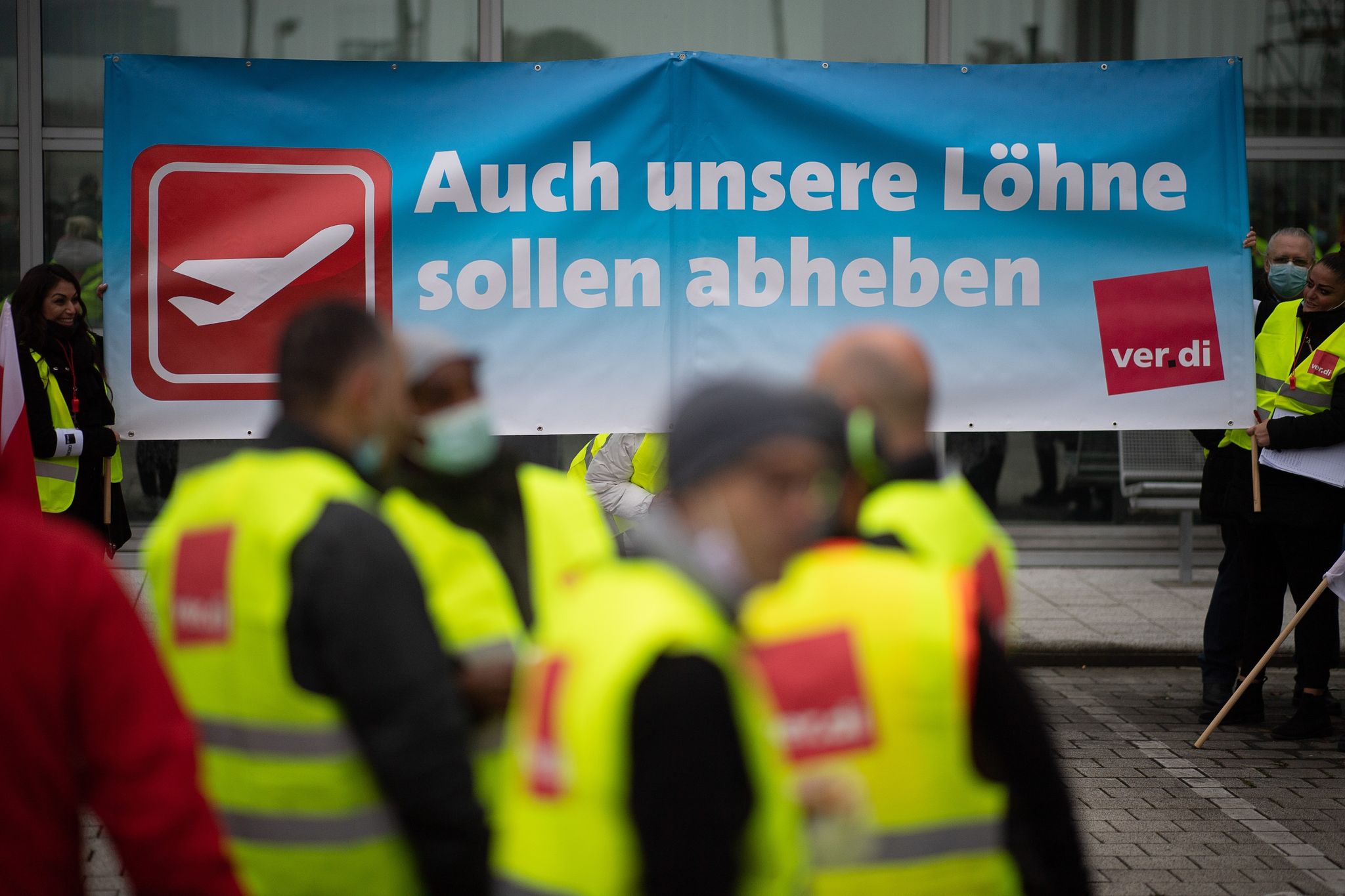 Warnstreik: In Frankfurt fallen Dutzende Flüge aus
