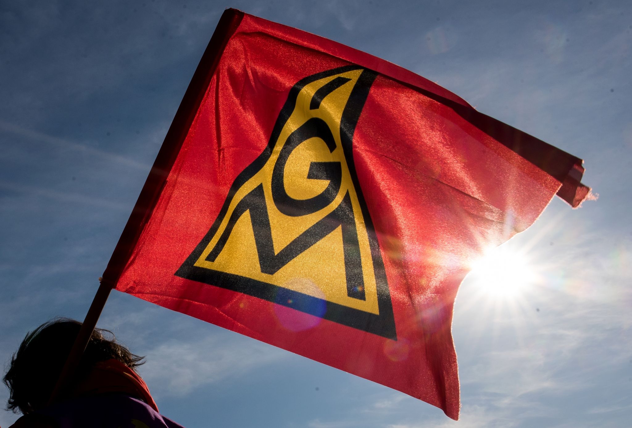 Gewerkschaften fordern Jobsicherheit bei Industrieumbau